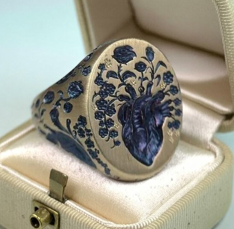 Oro Anillo impresionante para uso diario