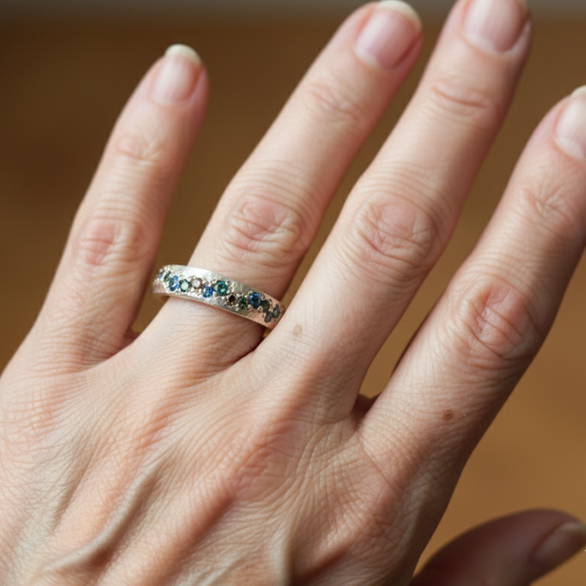 Oro Anillo impresionante para uso diario