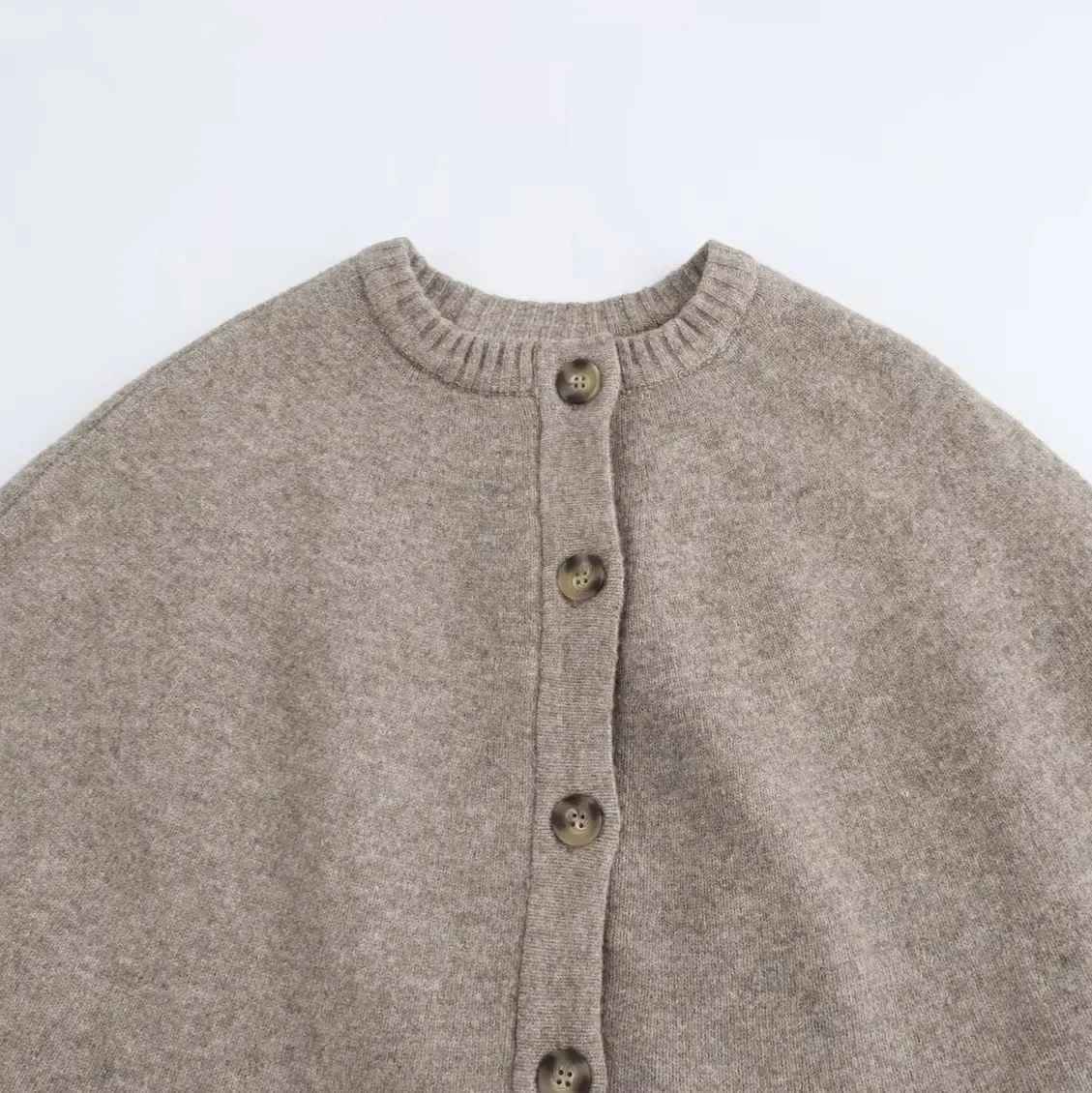 CM | Elegante capa de botones