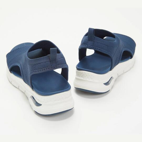 Sandalias Ortopédicos Clásicos con Estilo Atemporal