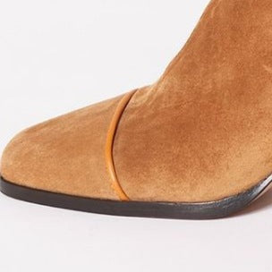Botas ortopédicas elegantes para un look moderno