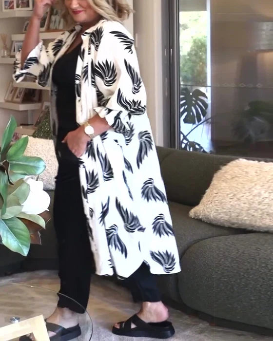 CM | Chaqueta con espalda y botón, estampada