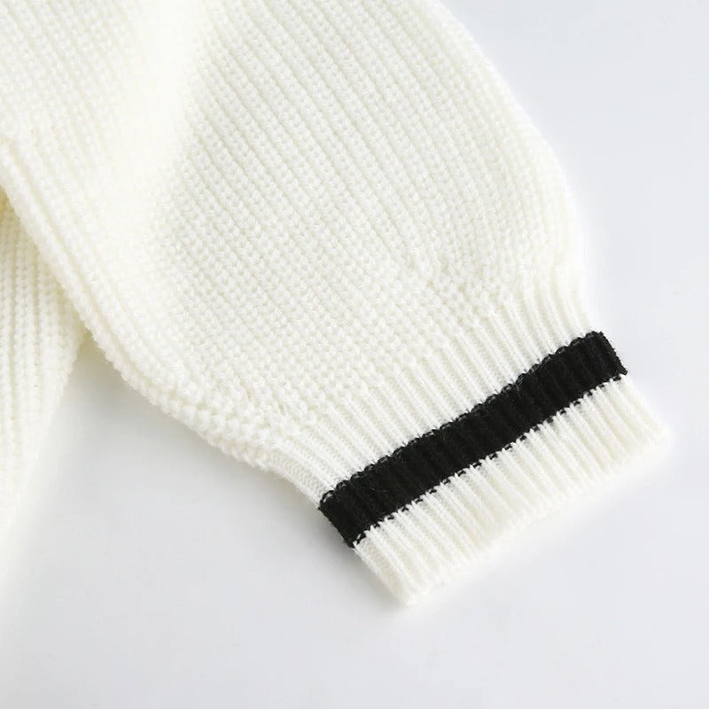 CM | MW - Elegante jersey con cuello en V