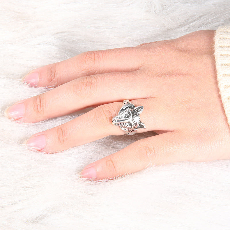 Anillo hermoso con estilo único