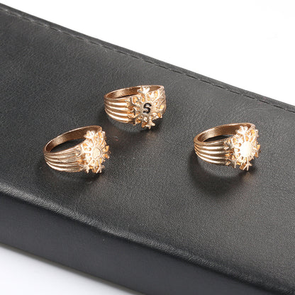 Anillo clásico con encanto atemporal