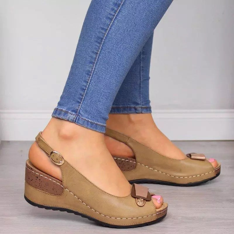 Sandalias Ortopédicos Clásicos con Estilo Atemporal