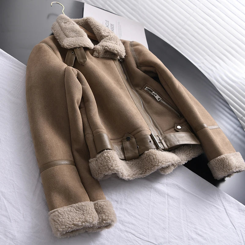 CM | Abrigo de invierno moderno y versátil