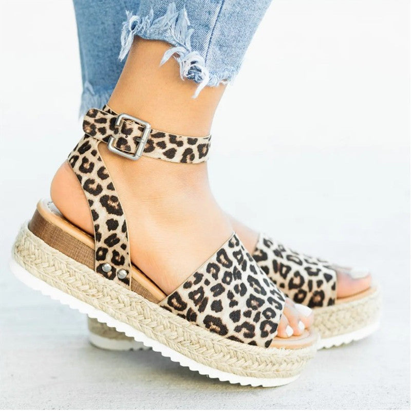 Sandalias Ortopédicos Clásicos con Estilo Atemporal