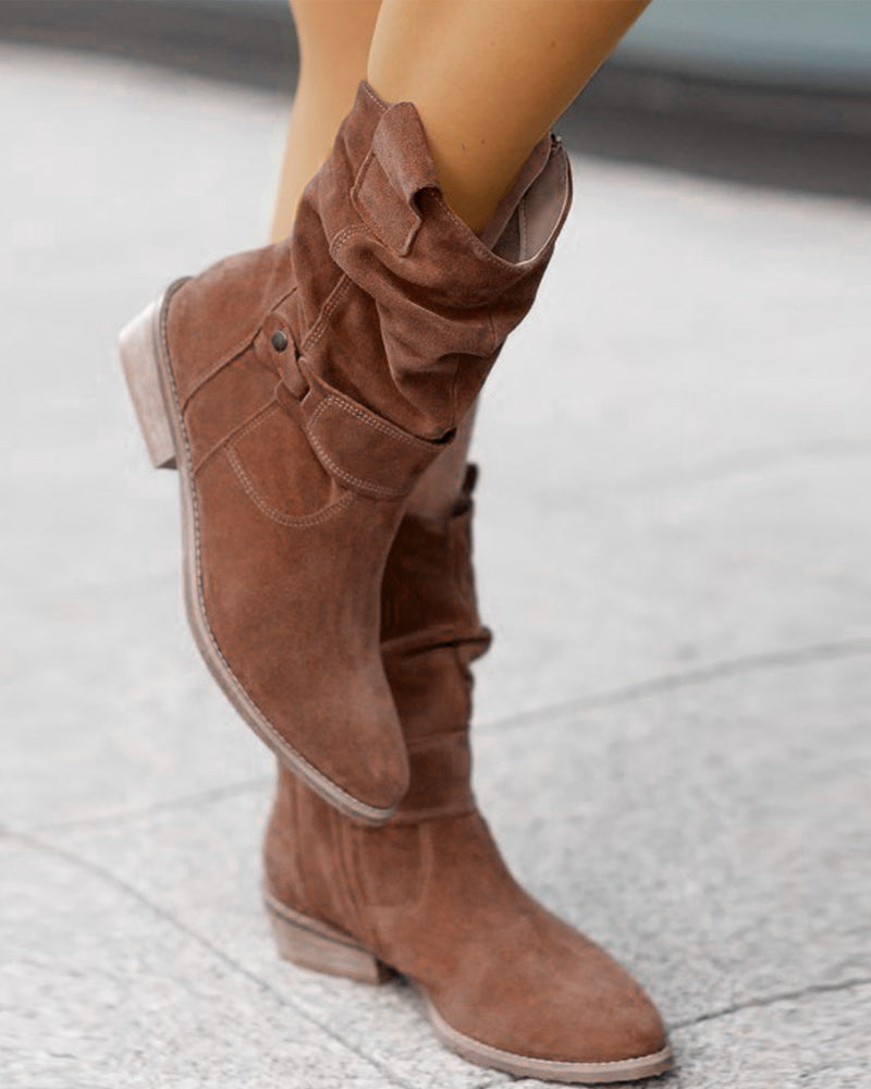 Botas hasta la pantorrilla con detalle de correa