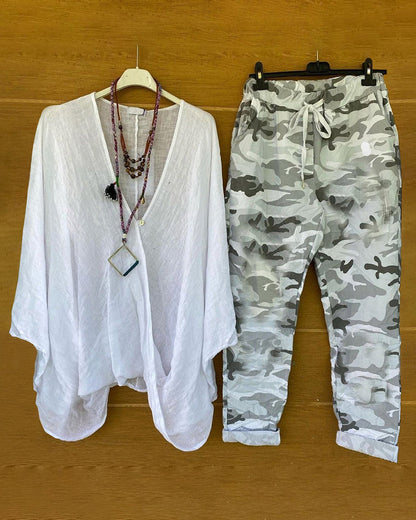 KL | Conjunto de pantalón y blusa con estampado de camuflaje