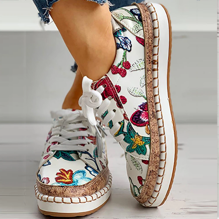CM | Zapatillas sencillas con flores
