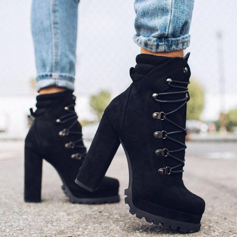Botas ortopédicas de inspiración vintage