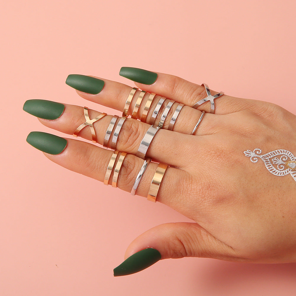 Oro Anillo artesanal delicado