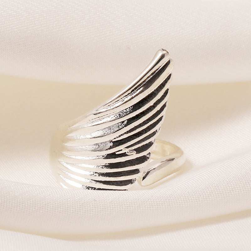 Plata Anillo clásico con encanto atemporal