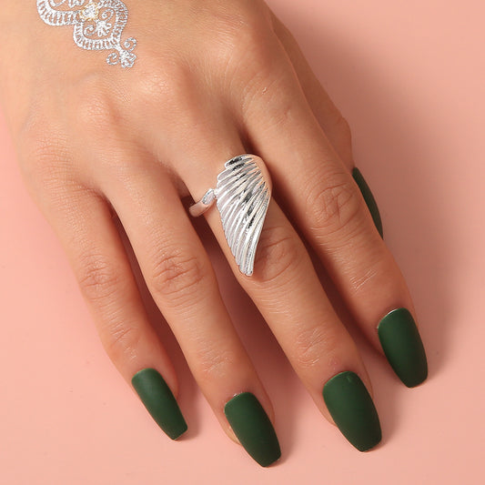 Plata Anillo clásico con encanto atemporal