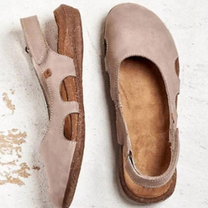 KL | Sandalias con tiras en la espalda