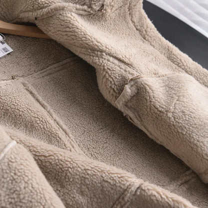 CM | Abrigo de invierno moderno y versátil