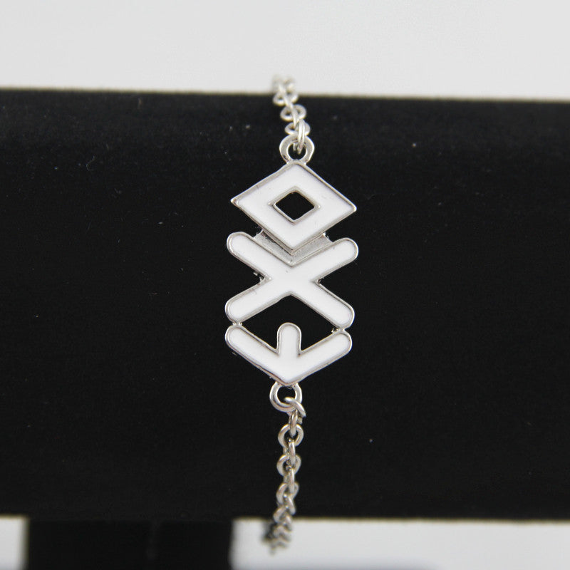 Pulsera clásico con encanto atemporal