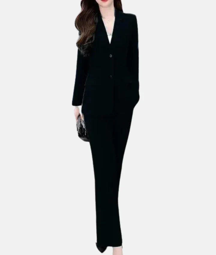 CM | Elegante traje pantalón con americana entallada