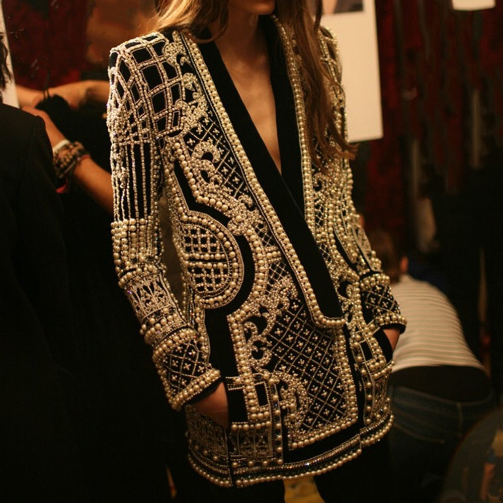 Thisbe | Classic and Elegant winter Coat