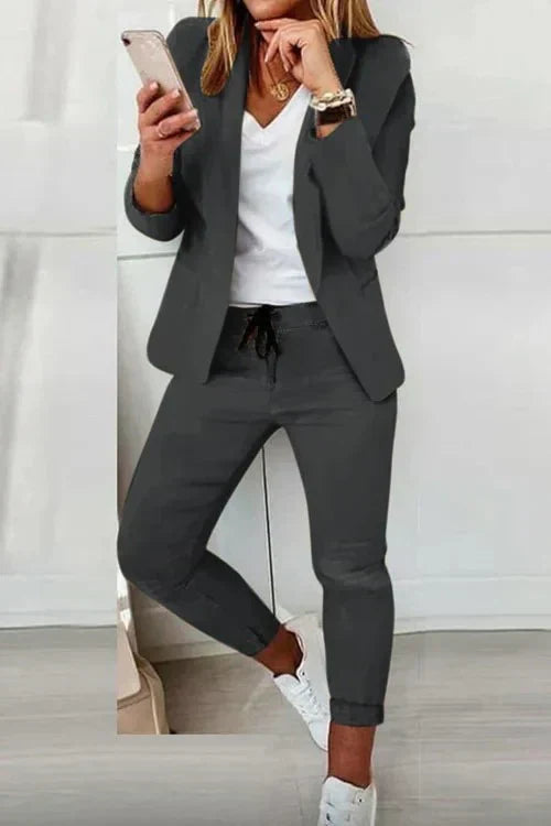 CM | Americana de manga larga y pantalón