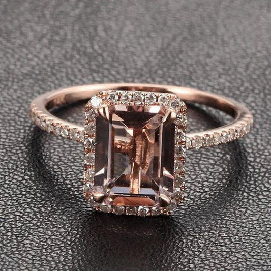 Anillo hermoso con estilo único