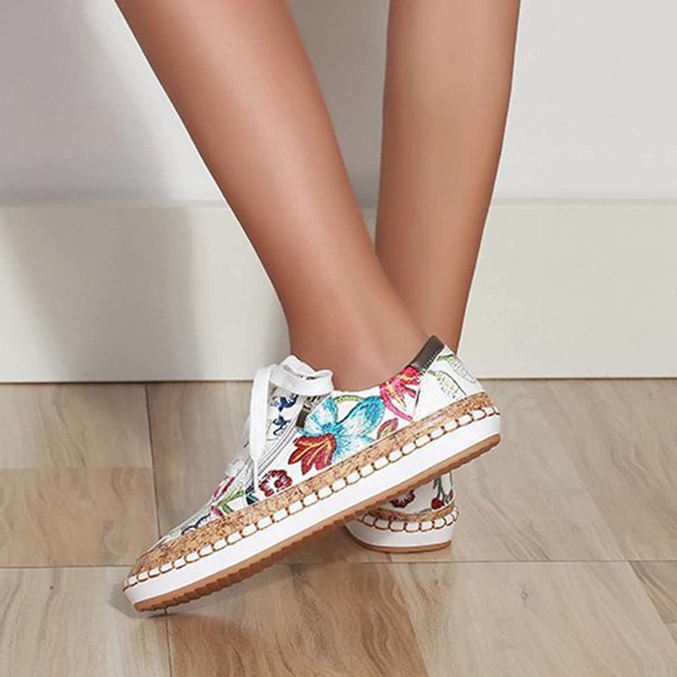 CM | Zapatillas sencillas con flores