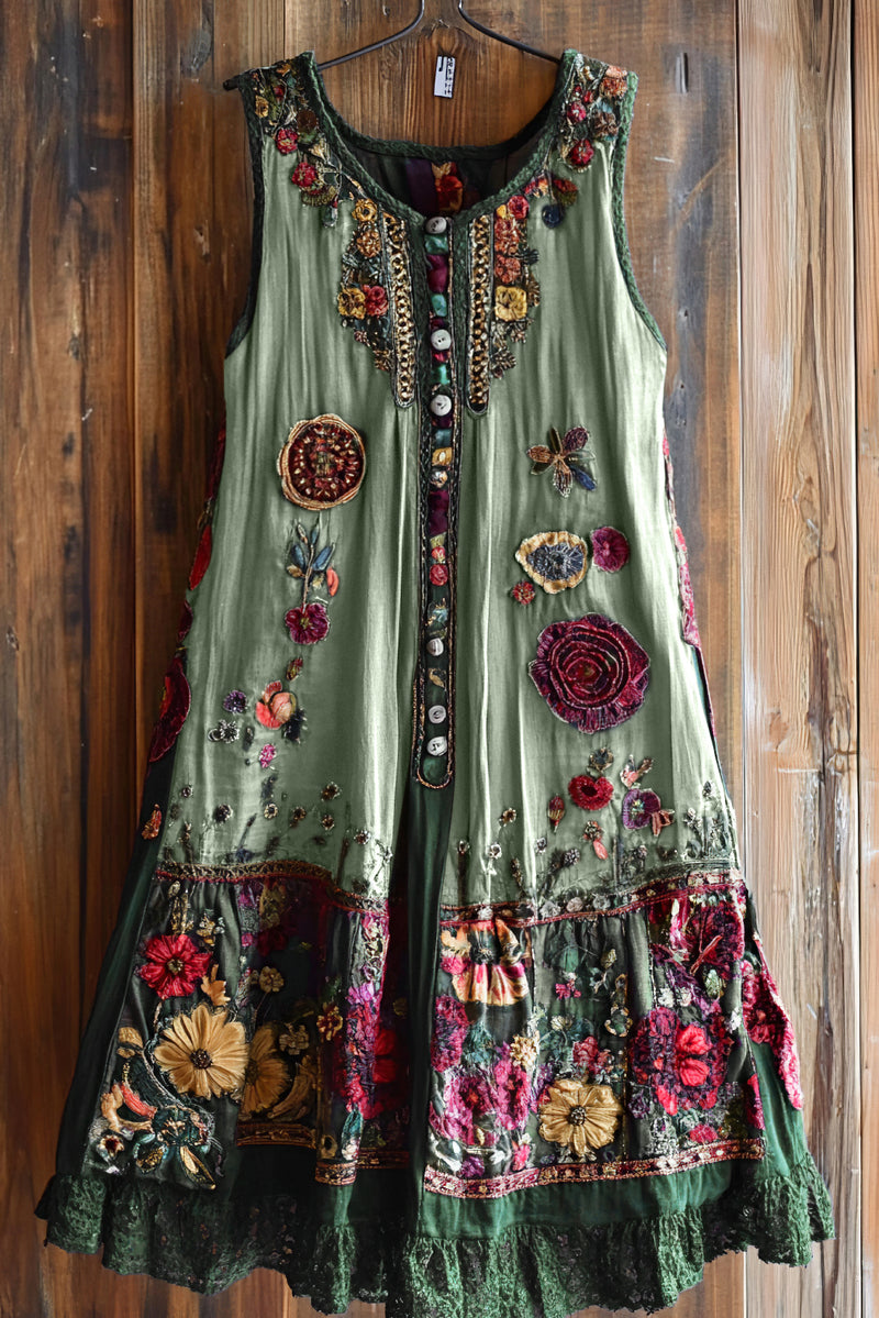 Vestido bellamente confeccionado