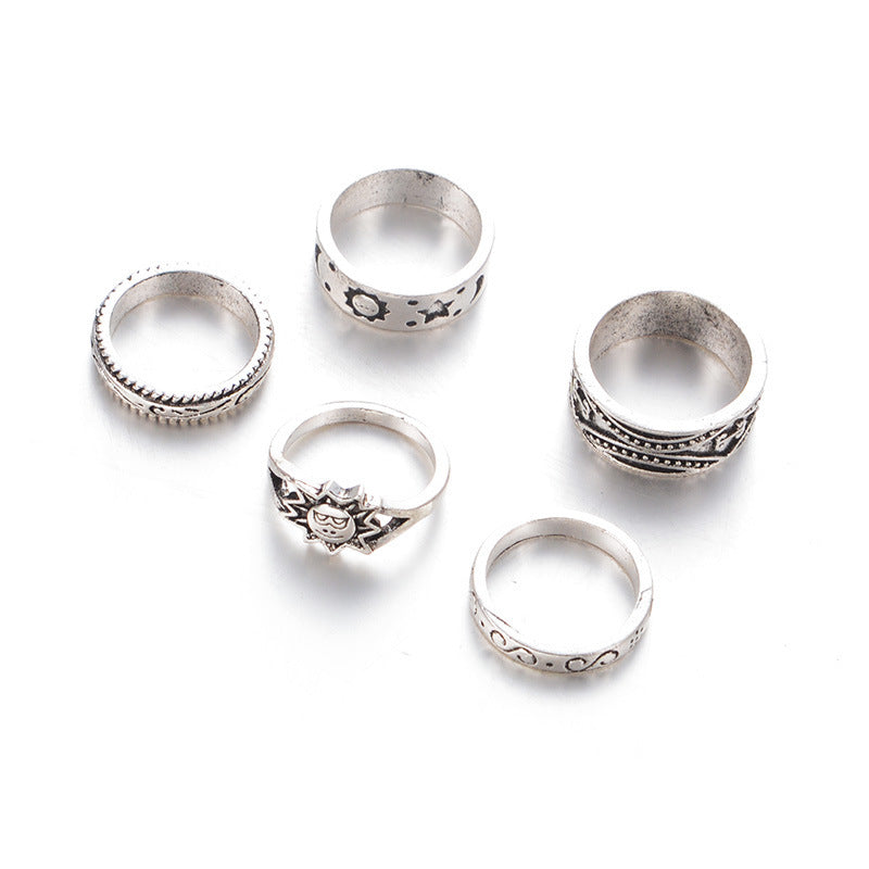 Anillo clásico con encanto atemporal