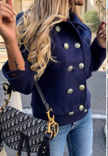 Chaqueta bellamente confeccionado