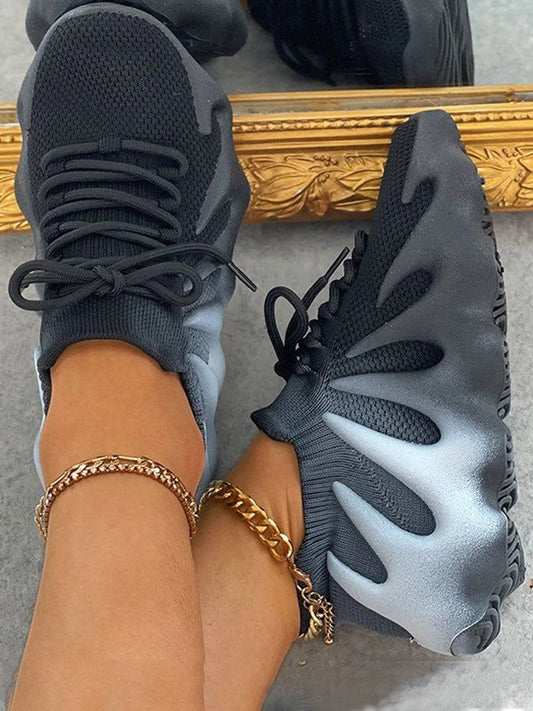 CM | Zapatillas elegantes y aireadas