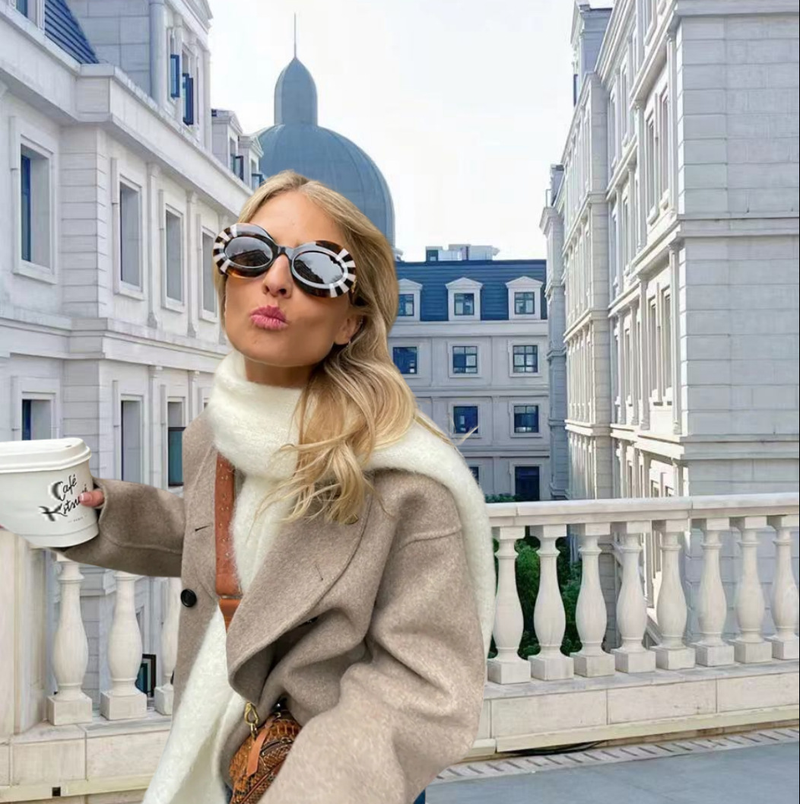 CM | elegante traje cruzado de estilo retro