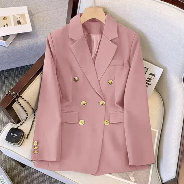CM | Chaqueta blanca con botones dorados