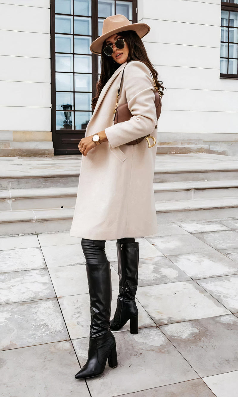 CM | Ella