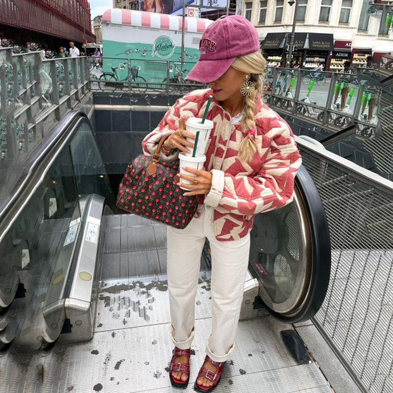CM | Chaqueta estampada de mujer con motivo floral