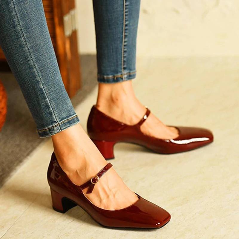 KL | Zapatos con tacón de bloque brillante