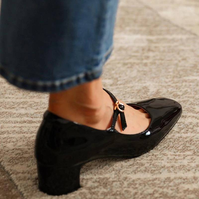 KL | Zapatos con tacón de bloque brillante
