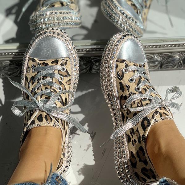CM | Zapatillas ortopédicas de moda y de apoyo