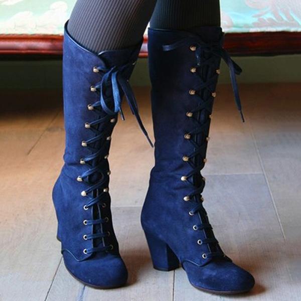 Botas de sujeción elegantes y con muchos detalles