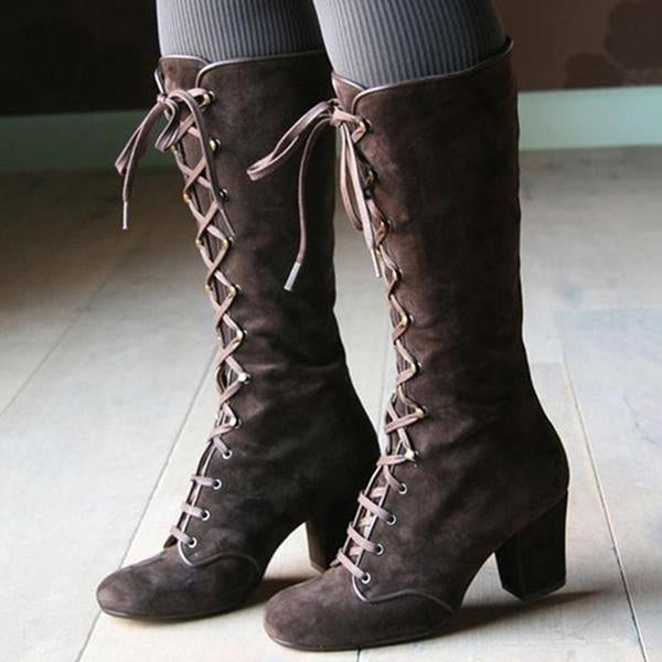 Botas de sujeción elegantes y con muchos detalles