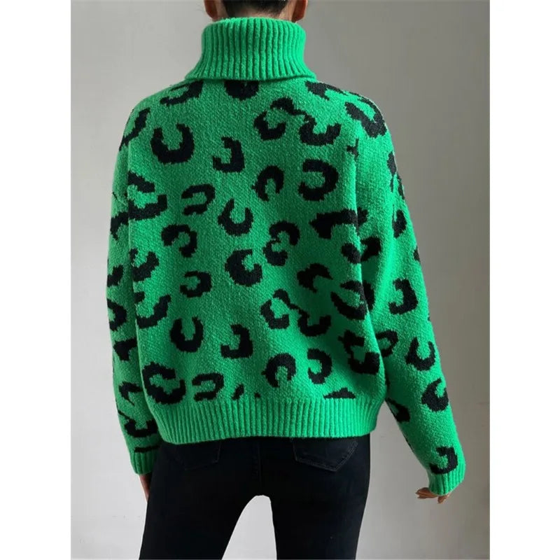 CM | Cuello alto con estampado de leopardo