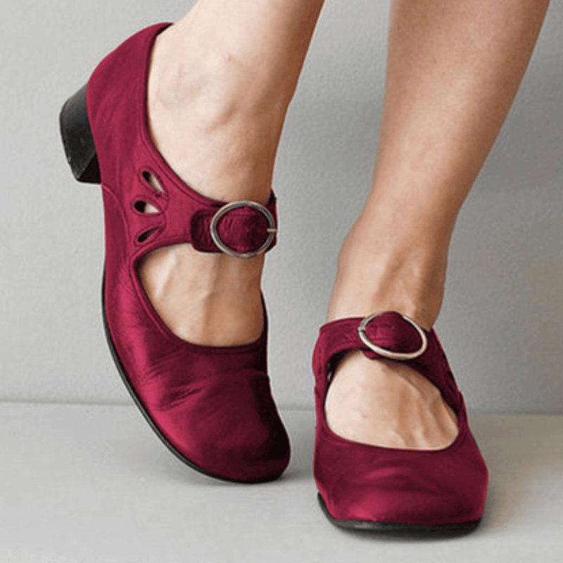 KL | Zapatos con tacón bajo y hebilla