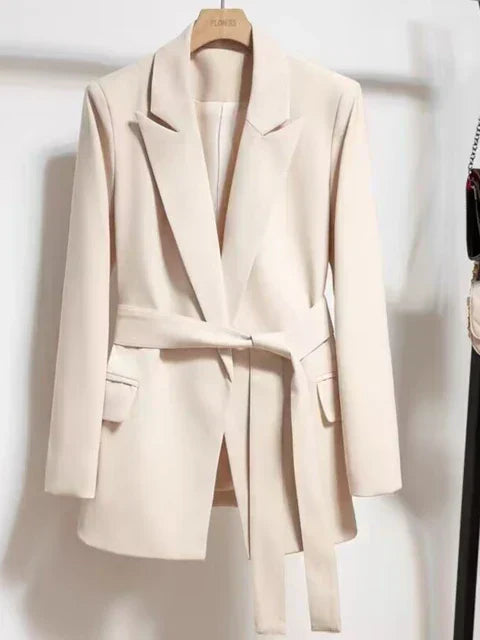 CM | elegante blazer de señora