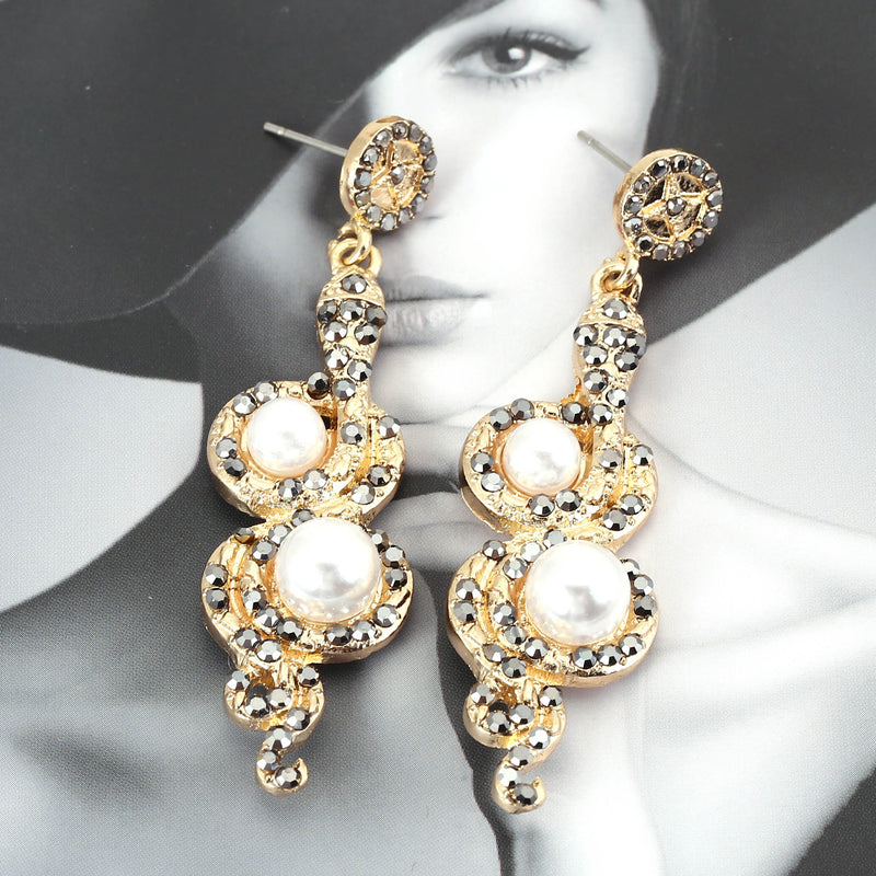 Perla Pendiente clásico con encanto atemporal