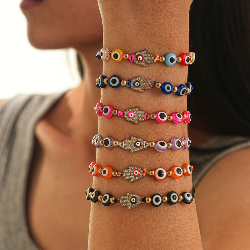 Pulsera clásico con encanto atemporal