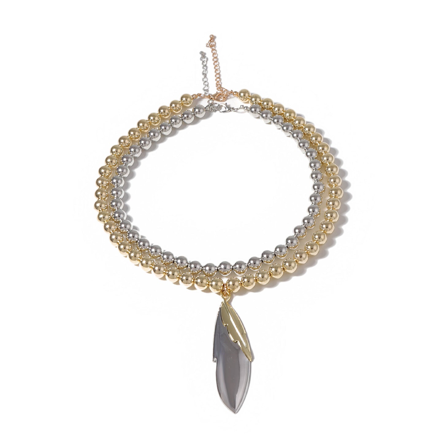 Collar hermoso con estilo único