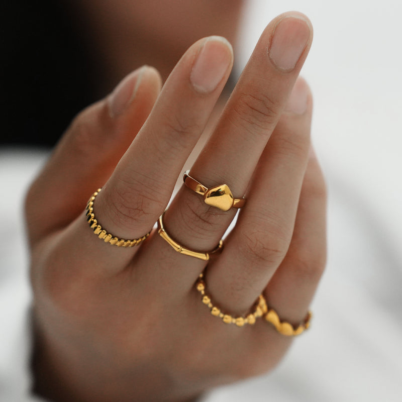 Oro Anillo impresionante para uso diario