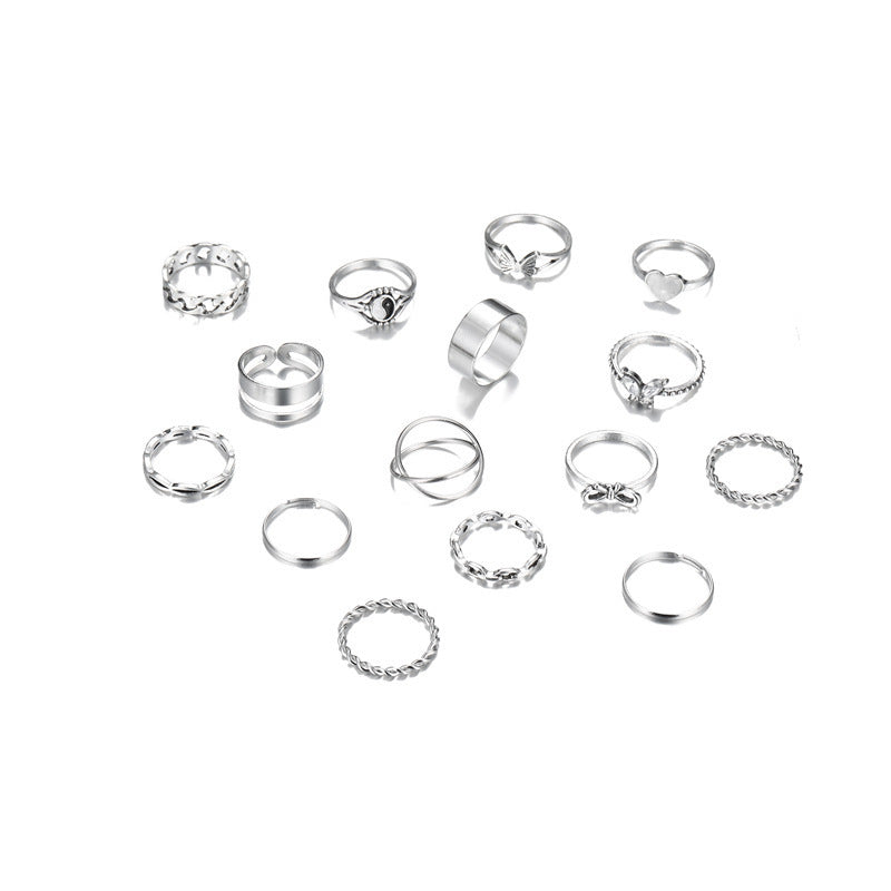 Anillo clásico con encanto atemporal