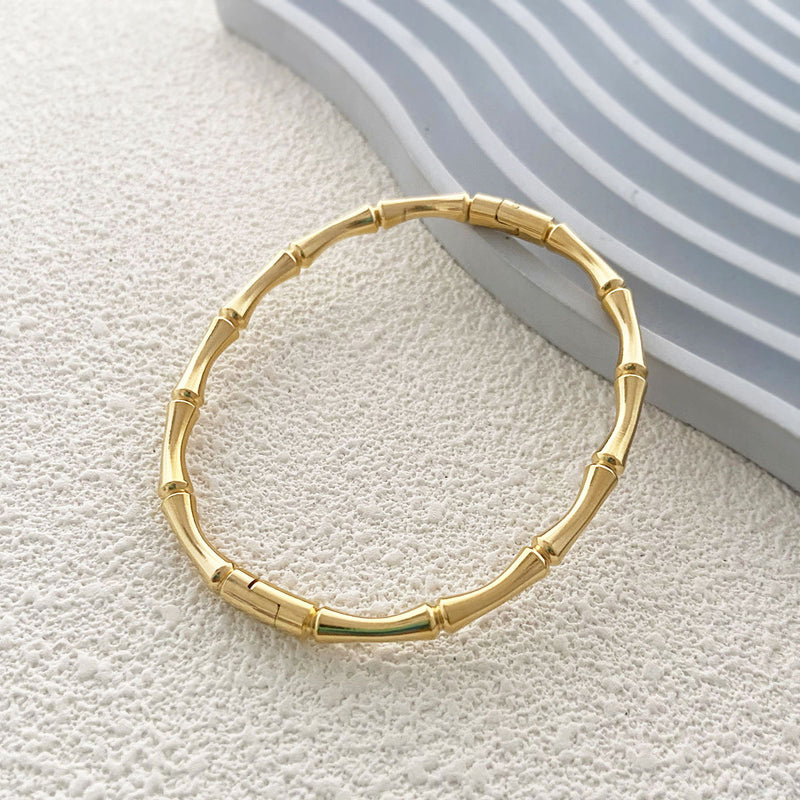 Pulsera clásico con encanto atemporal