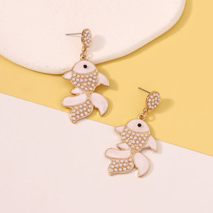 Oro Pendiente hermoso con estilo único